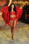 adriana-lima-vs-looks-3.jpg